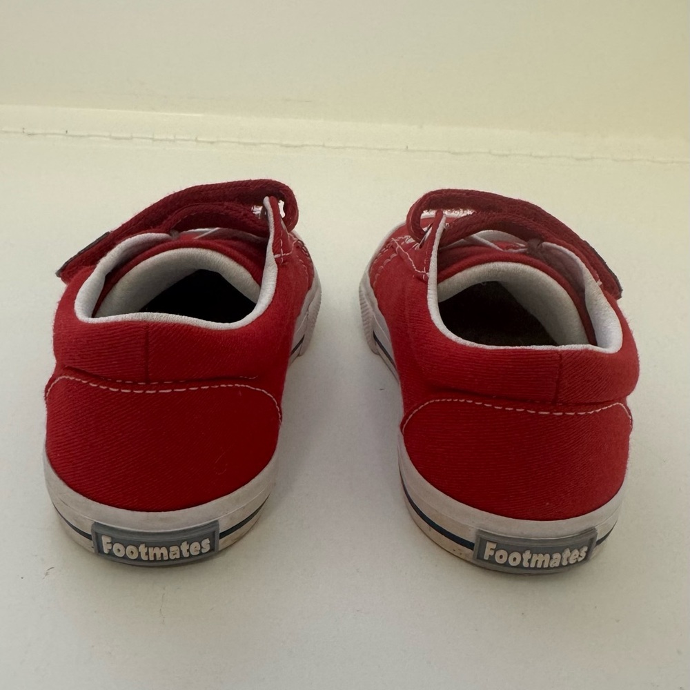 Footmates - Red Canvas Sneakers Velcro Strap - Toddler Size 8 - Picture 2 of 7